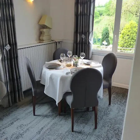 מלון De L'abbaye-logis Restaurant