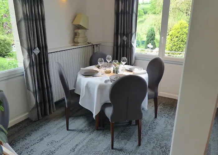 Hotel De L'abbaye-logis Restaurant