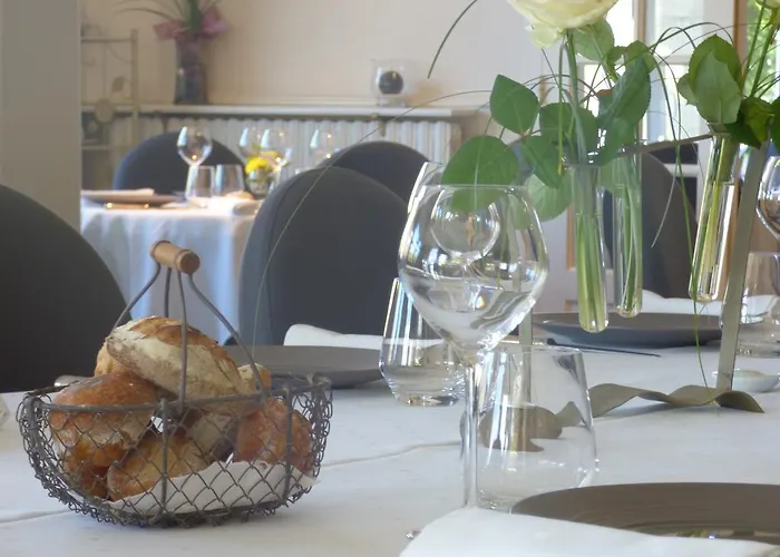 Hotel De L'abbaye-logis Restaurant Hambye