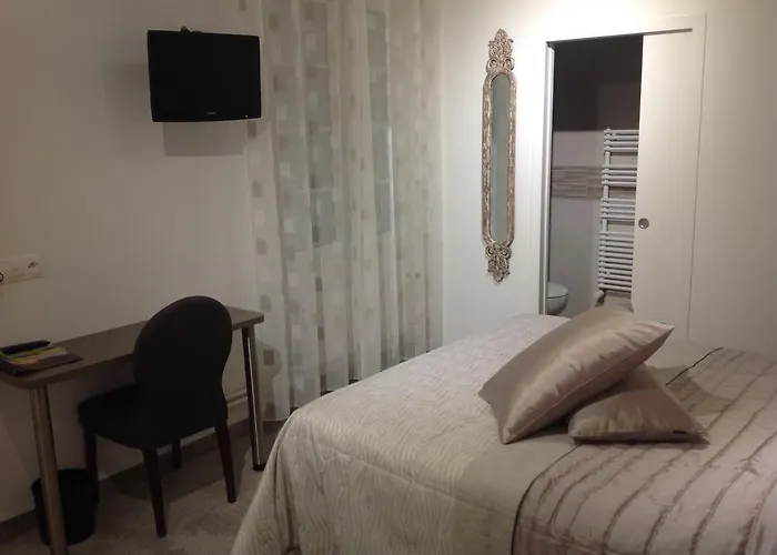 Hotel De L'abbaye-logis Restaurant 3*