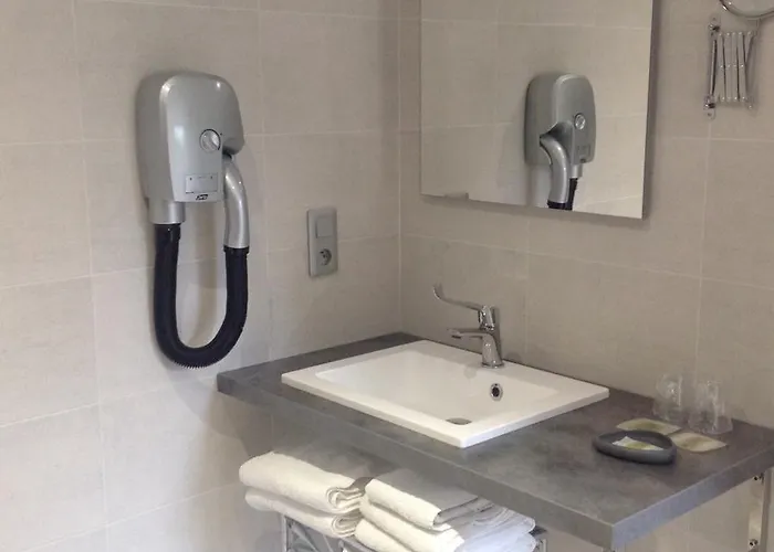 De L'abbaye-logis Restaurant Hotel 3*